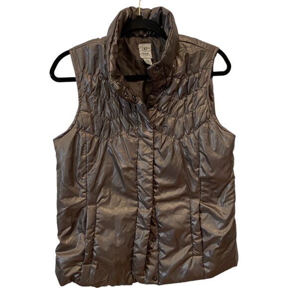 Izod Womens Puffer Vest Sz M Brown Regular Fit Full Snap Button Front High Neck - Picture 1 of 6